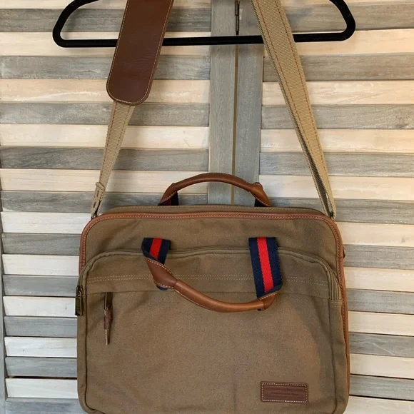 Tommy Hilfiger Classic canvas& leather messenger/laptop bag - Picture 2 of 15